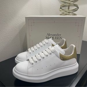 Alexander Mcqueen Croc-Embossed Leather Platform Sneakers White/Gold